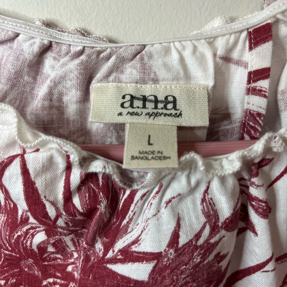 A. N. A. Cropped red cream sleeveless top. Size L (O) - Picture 2 of 3